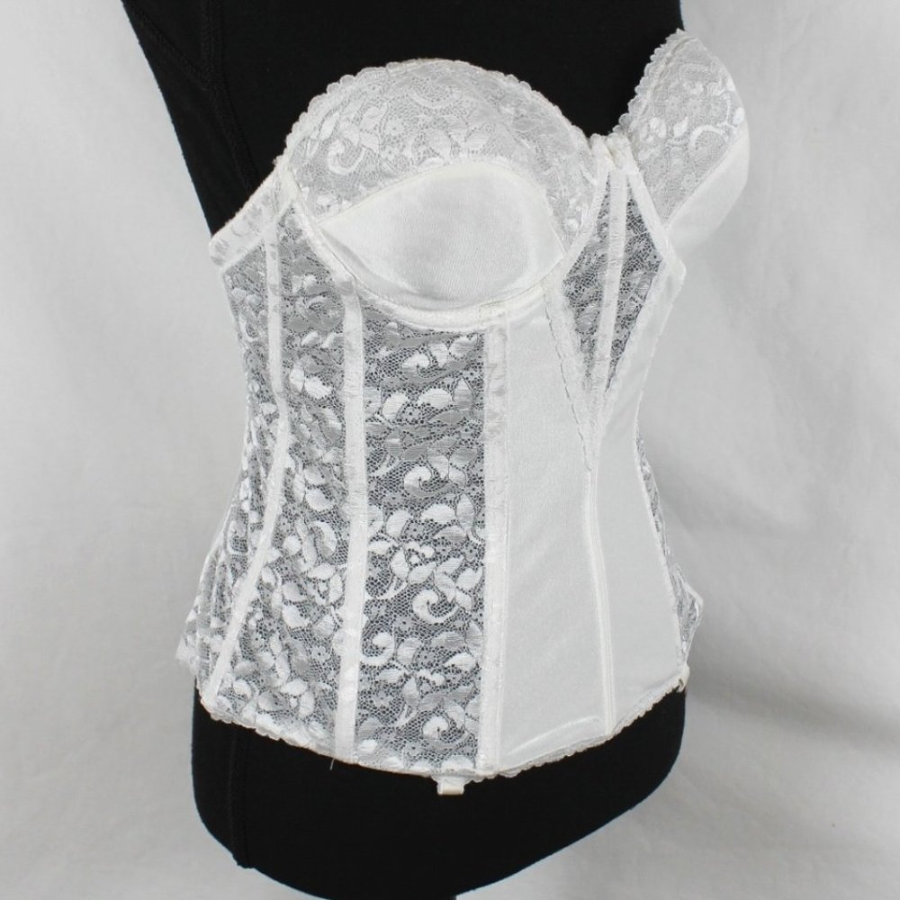 CARNIVAL Bustier White Woman Size 34C Vintage Lace Garter Hook Wedding Sexy EUC